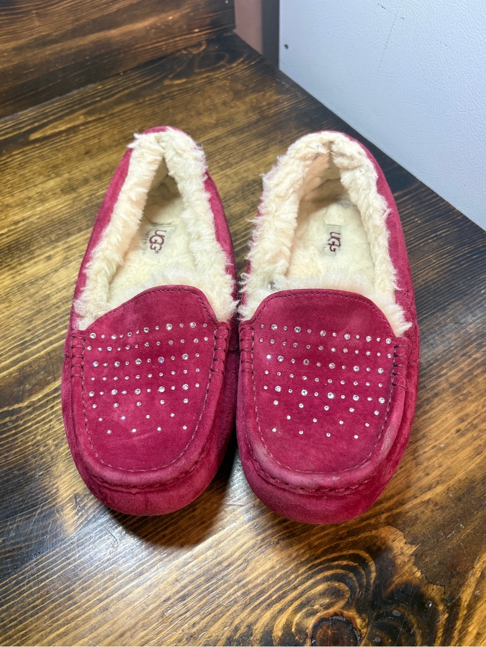 Ugg Ansley burgundy crystal diamond loafers size 8